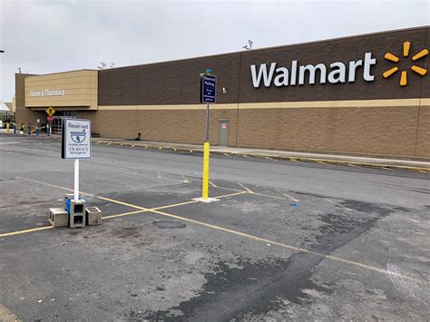 Walmart hazleton pa - Find general merchandise, department stores, discount stores and supermarkets at Walmart Supercenter in Hazleton, PA. See hours, directions, phone numbers, website, reviews and more. 